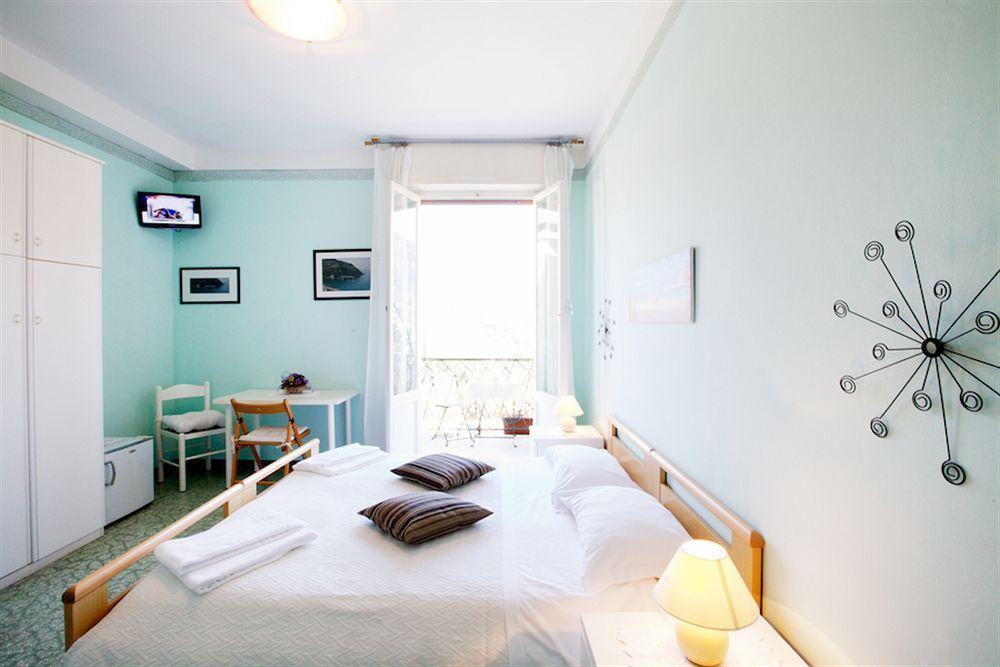 B&B La Perla Blu Levanto Eksteriør billede